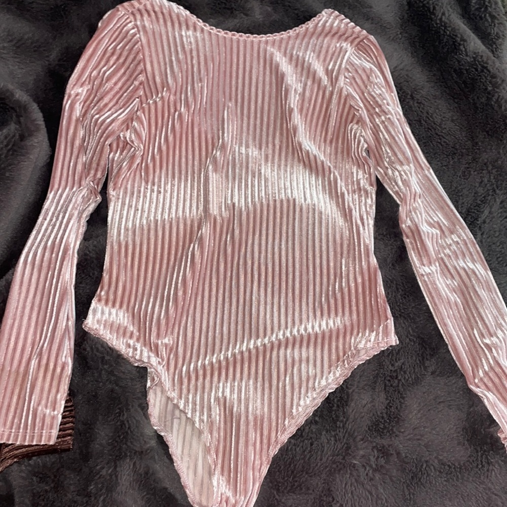 Suede bodysuit - light pink